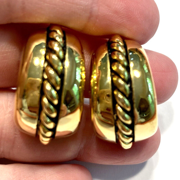 Vintage Clip On Earrings Chunky Goldtone Rope Textured Faux Hoop Boss Lady Y2K - Picture 2 of 7